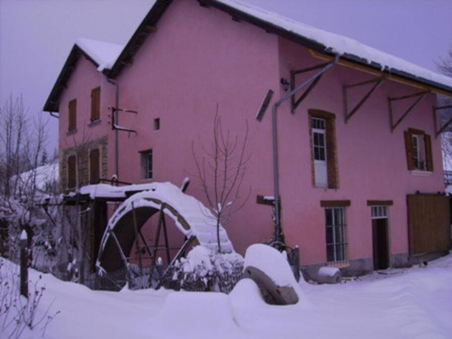 Апартаменты Le Moulin Rose Chirens Экстерьер фото